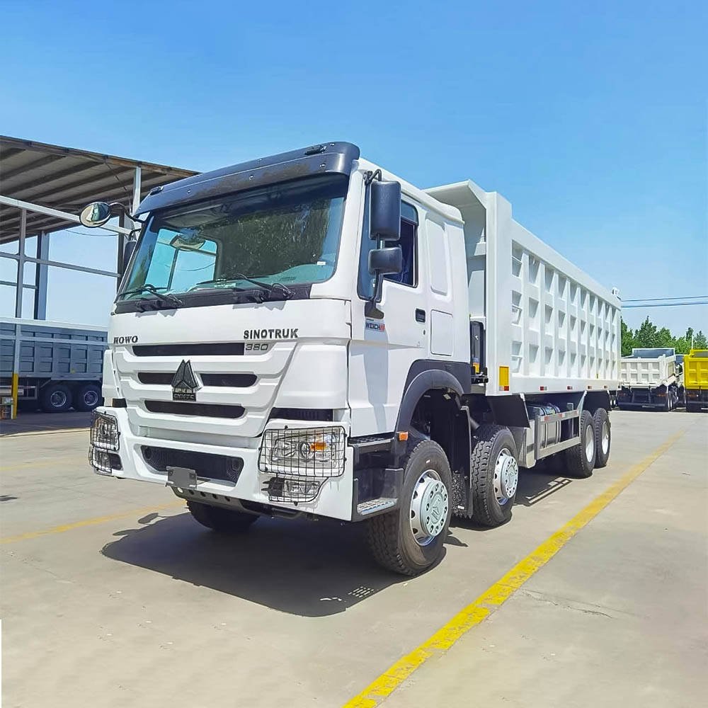 HOWO 380HP 8×4 Dump Truck in construction site environment