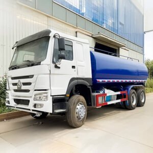 HOWO 6x4 water tank truck with 371HP engine