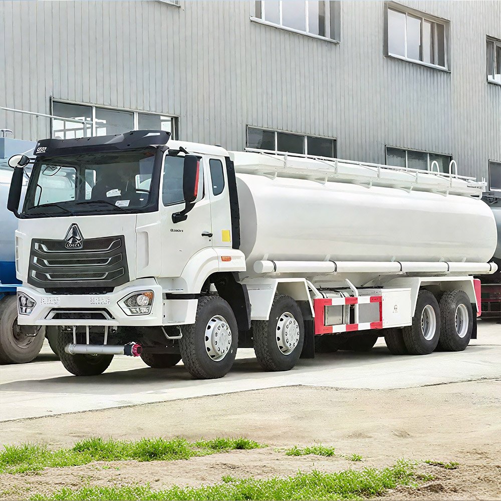 HOWO 8×4 oil tanker truck used for transporting diesel, gasoline, and kerosene
