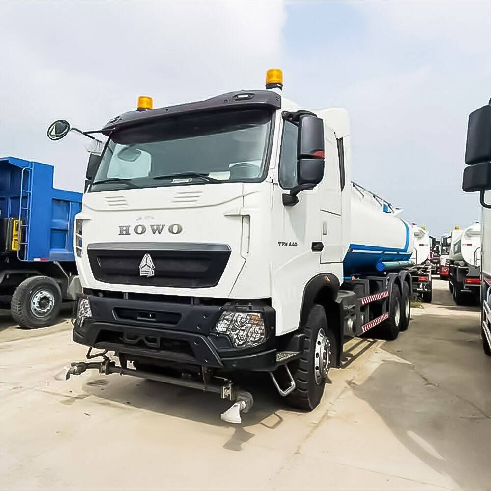 HOWO T7H 440HP Water Tank Truck