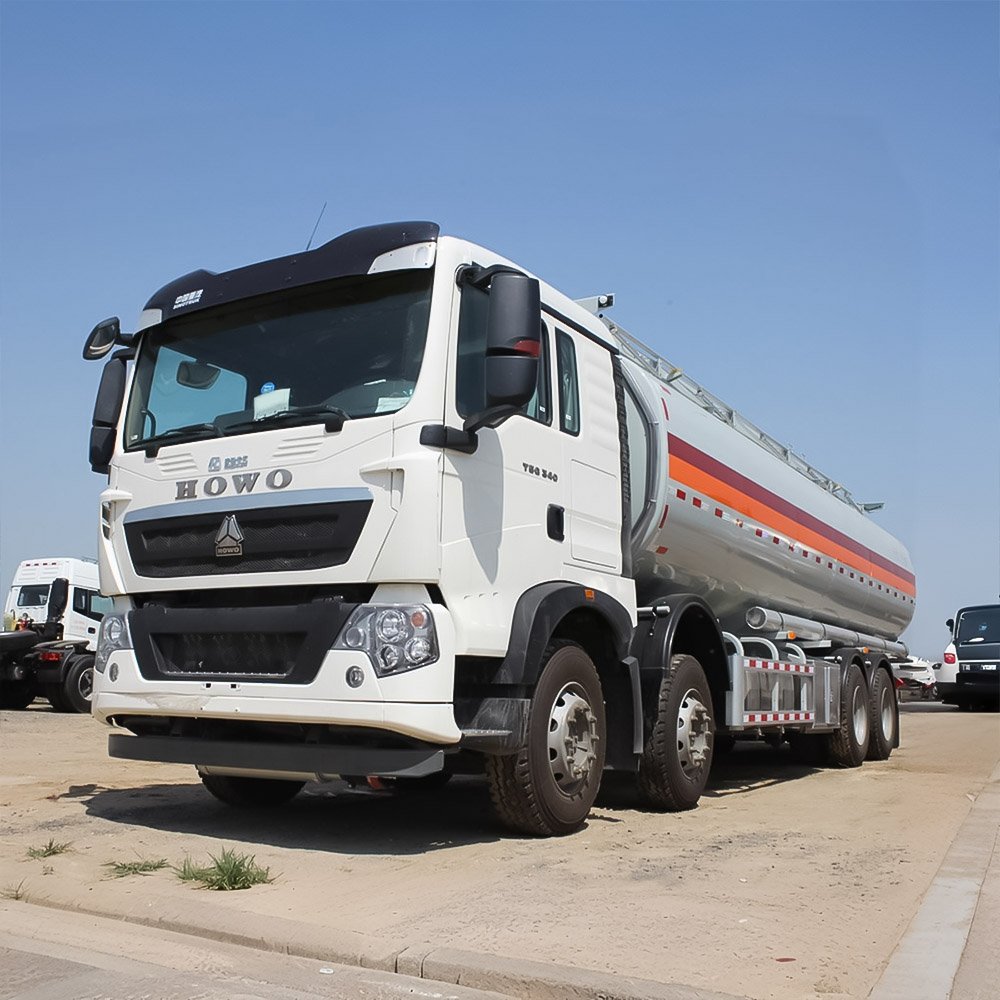 HOWO 8×4 fuel tank truck with 340HP engine and large-capacity tank for diesel or gasoline transport