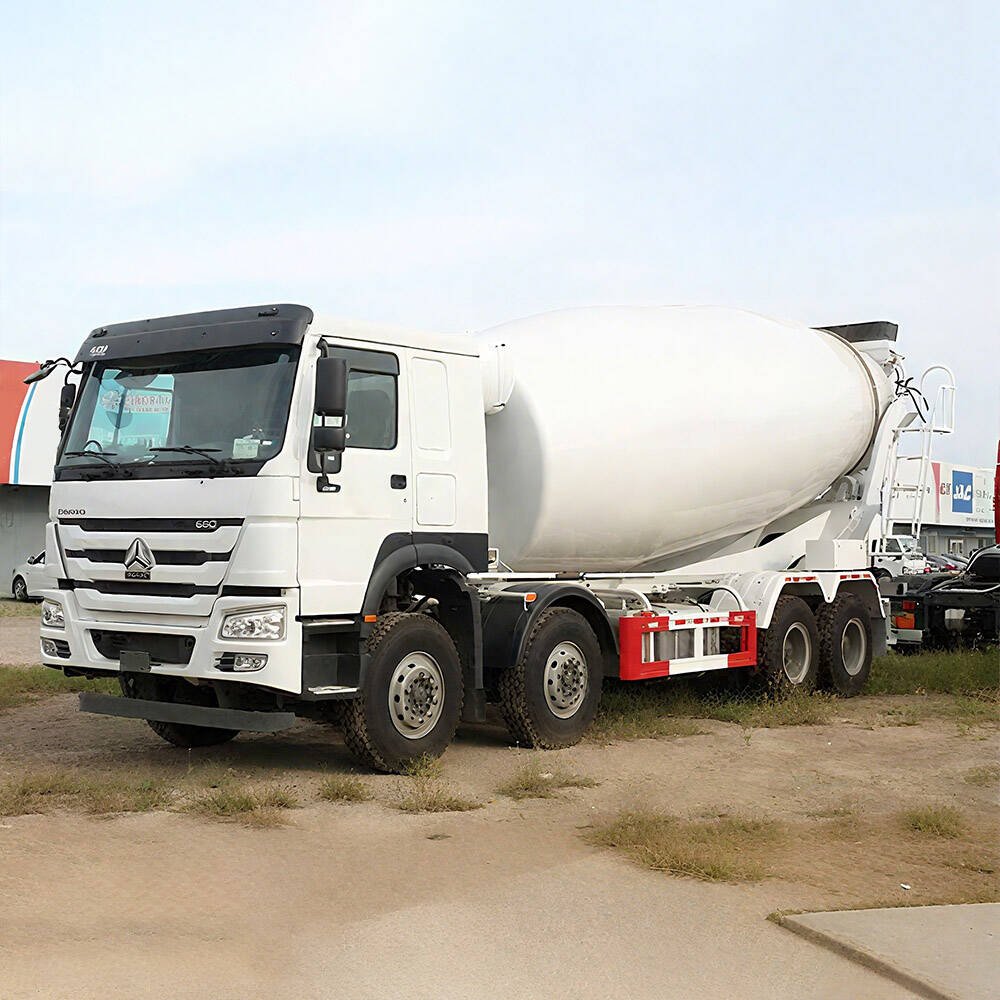 Front view of HOWO 380HP 8X4 Concrete Mixer Truck with Sinotruk engine