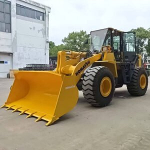 Used Komatsu WA380 wheel loader with 3.1m³ bucket and 142kW engine