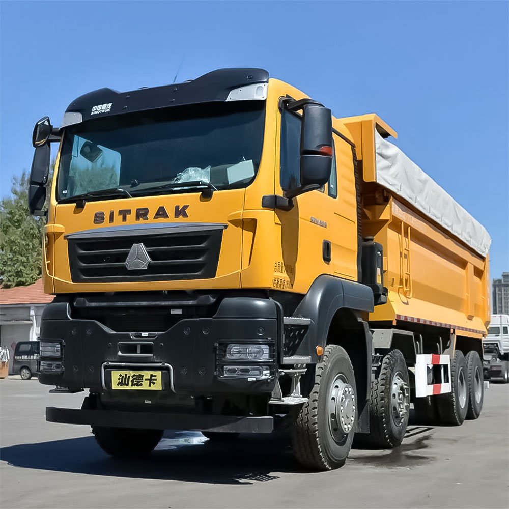 SINOTRUK SITRAK G7W 400HP 8X4 dump truck front-side view