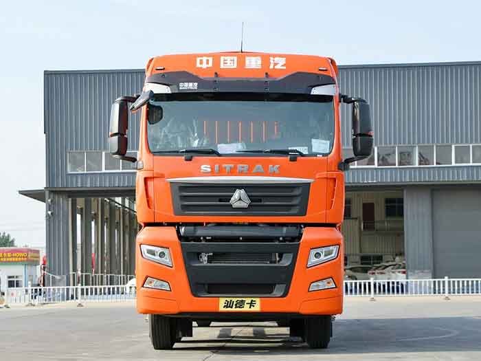 Front profile of SITRAK G7 6X2 cargo truck showing grille and cab design