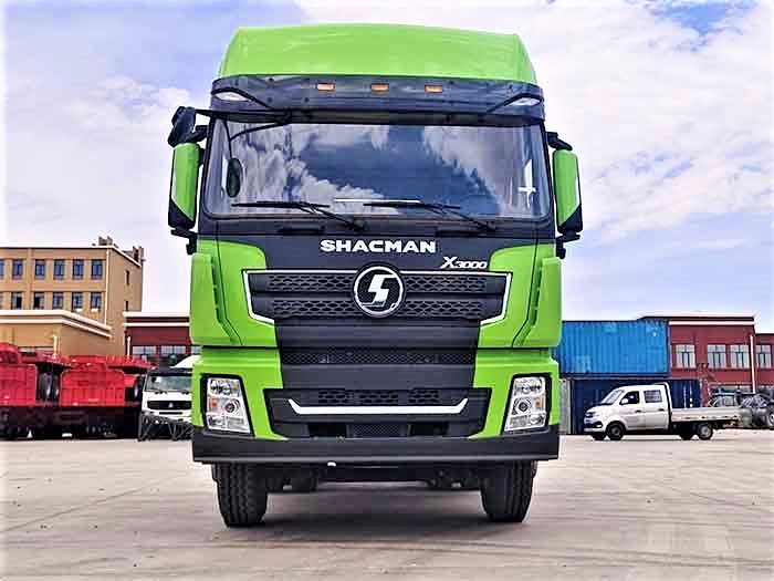 Shacman X3000 front view with aerodynamic cab and grille