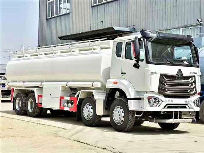 HOWO 8×4 oil tanker truck used for transporting diesel, gasoline, and kerosene