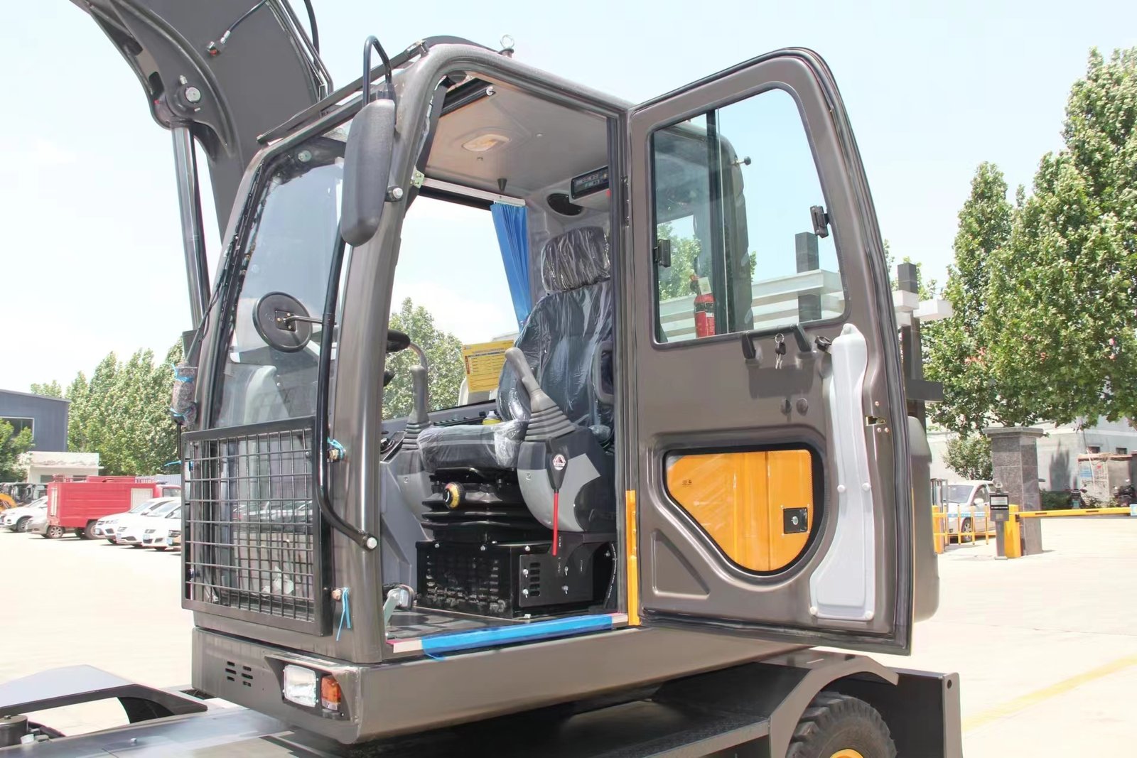 Operator cabin of ZW mini excavator