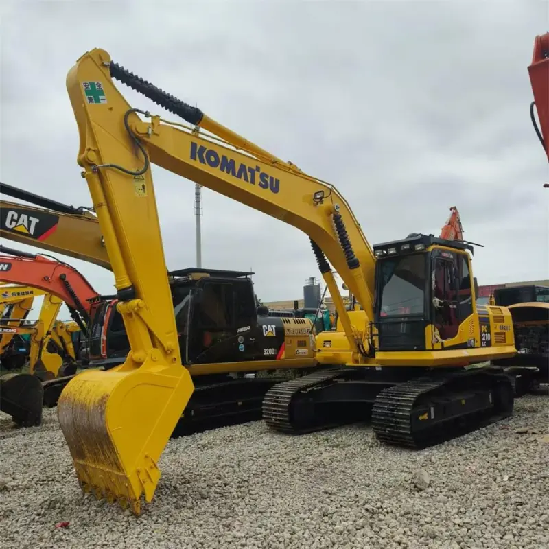 Komatsu PC210 excavator side angle with extended boom