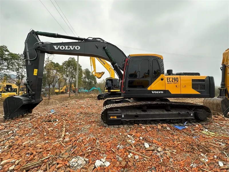 Volvo EC290 Excavator side view boom extended