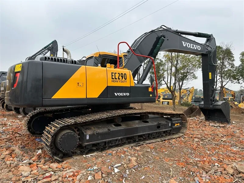 Volvo EC290 Excavator 3/4 angle boom extended