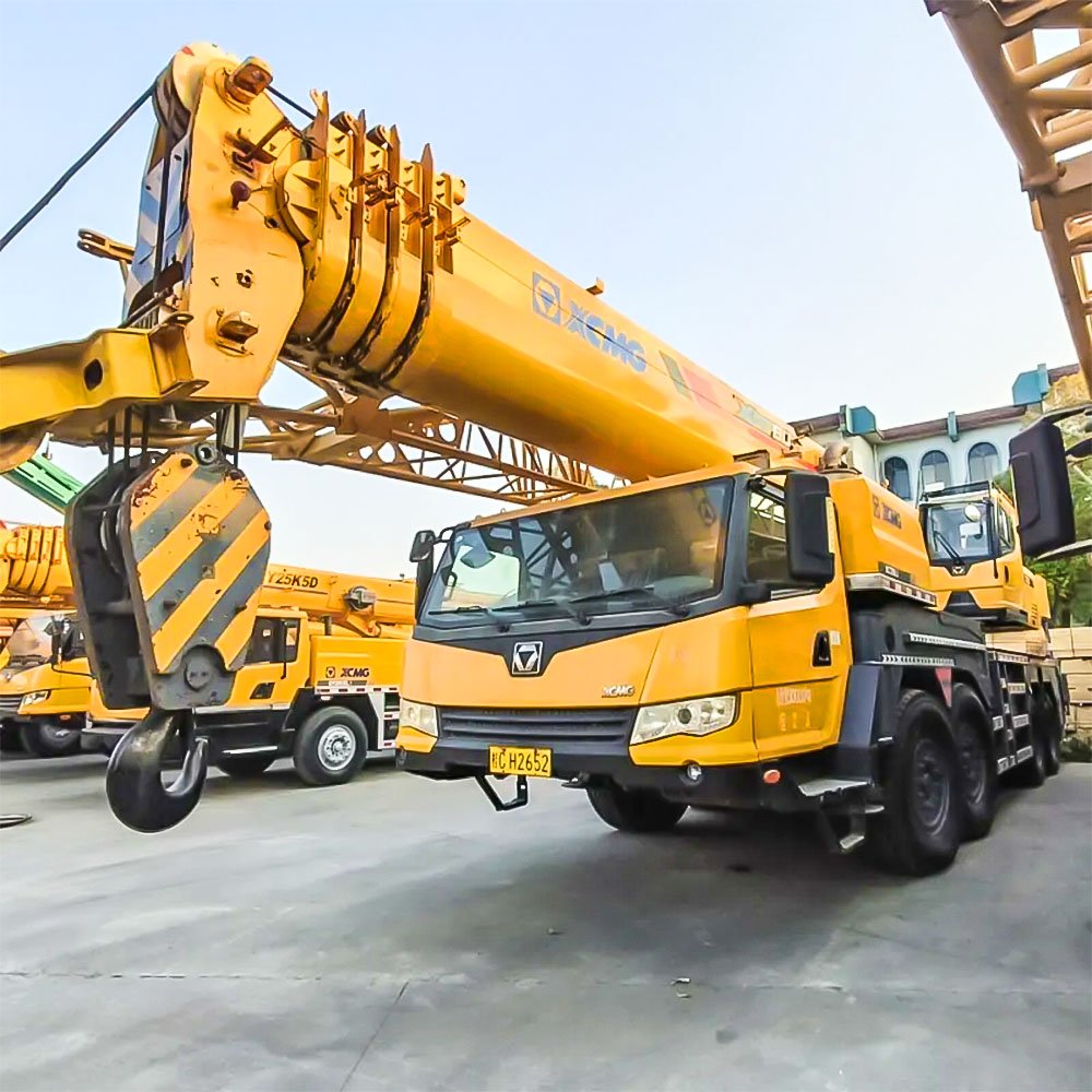 Used XCMG XCT80 Truck Crane front view – 80-ton all-terrain crane for heavy lifting