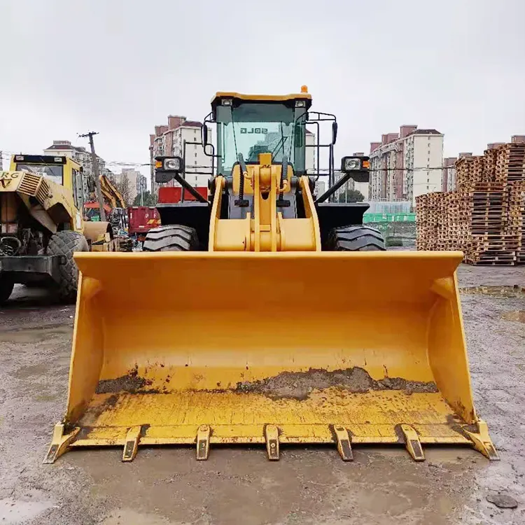 SDLG L956F Wheel Loader front view, showing reinforced bucket, chassis, and cabin for construction use