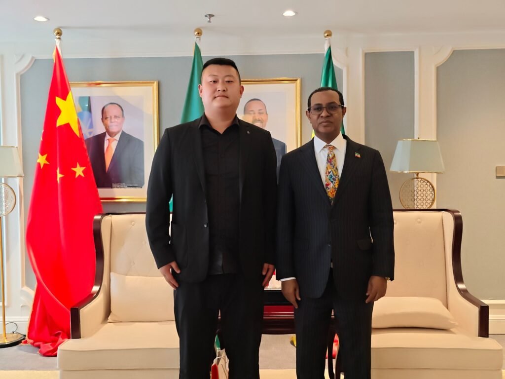 ZW Group General Manager Pierce Guo poses with Ethiopian Ambassador H.E. Tefera Derbew Yimam, discussing logistics and equipment cooperation for East Africa.